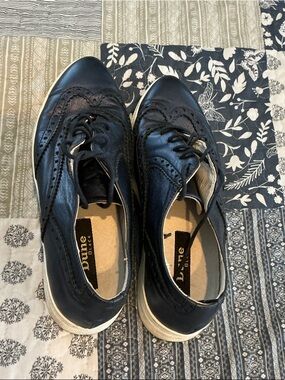 Dune London Navy Leather Brogue-Style Lace-Up Flats